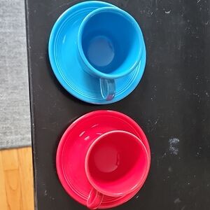 FIESTA 2 CUPS. 2 SAUCERS NO CHIPS